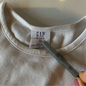 GAP Kids White Ribbed Top Size 10
